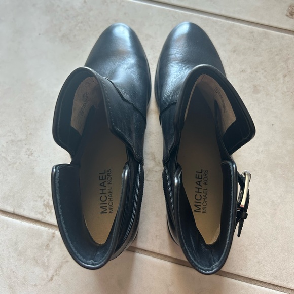 Michael Kors Womens Salem Bootie Black 8M - Picture 6 of 7